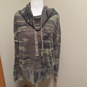 Camo Cowlneck Pullover
